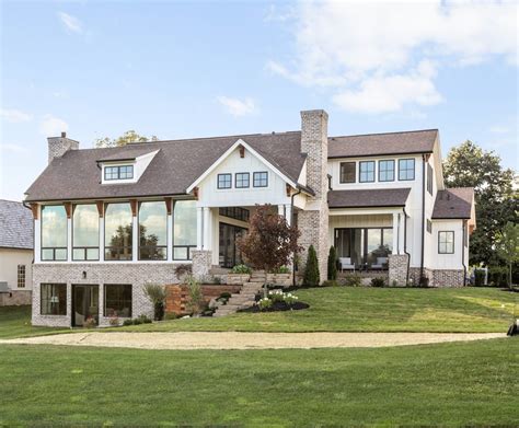 Holliday farms zionsville - For Sale: 10380 Holliday Farms Blvd, Zionsville, IN 46077 ∙ $825,000 ∙ MLS# 21939999 ∙ Overlooking the 16th hole on the Pete Dye Designed Championship golf course in highly sought-after gated Holli... 